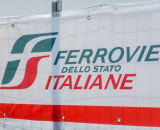 Immagine di treni in stazione