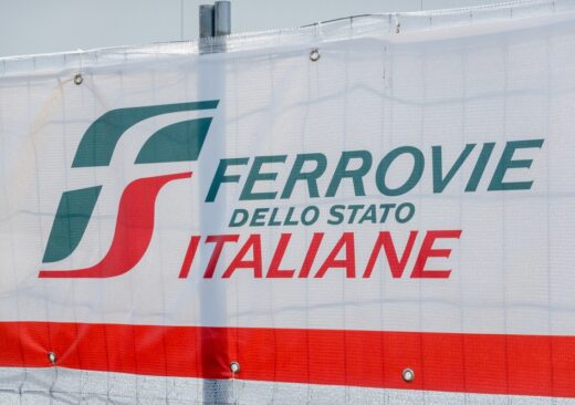 Immagine di treni in stazione