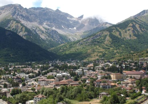 Soccorritori durante il recupero di un escursionista nel Vallone del Frejus