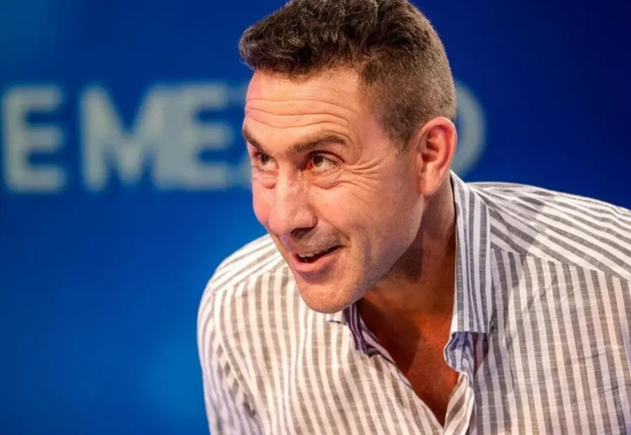 Roberto Vannacci durante un dibattito in tv