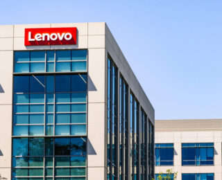 Lenovo Yoga Slim 7x Copilot+ in offerta