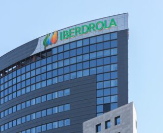 Iberdrola: crescita finanziaria e investimenti strategici