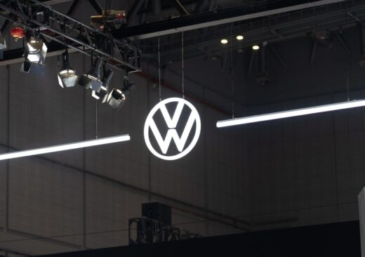 Volkswagen in trattative con JSW per cedere quote in India