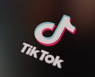 Immagine rappresentativa di TikTok e intelligenza artificiale