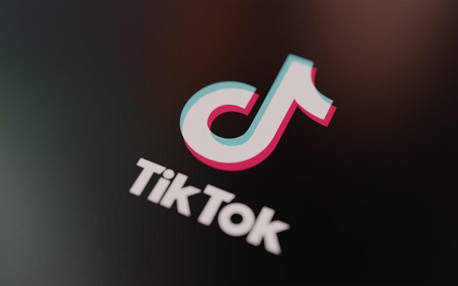 Immagine rappresentativa di TikTok e intelligenza artificiale