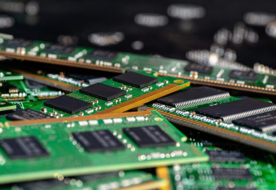 Aumento dei prezzi dei kit GDDR6 e GDDR7 per GPU RTX