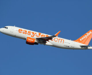 EasyJet e Castlelake accordo