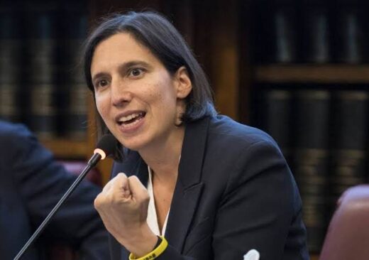 Elly Schlein durante un evento politico