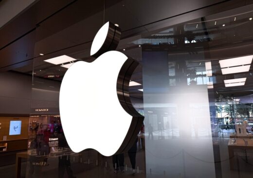 Logo Apple e OpenAI