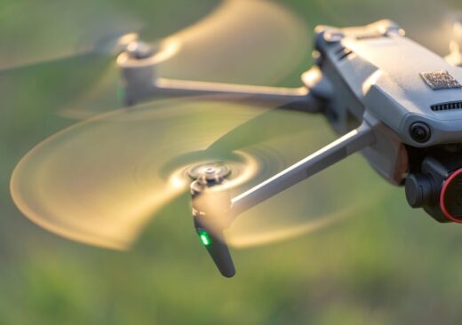 Droni in azione per la consegna di defibrillatori
