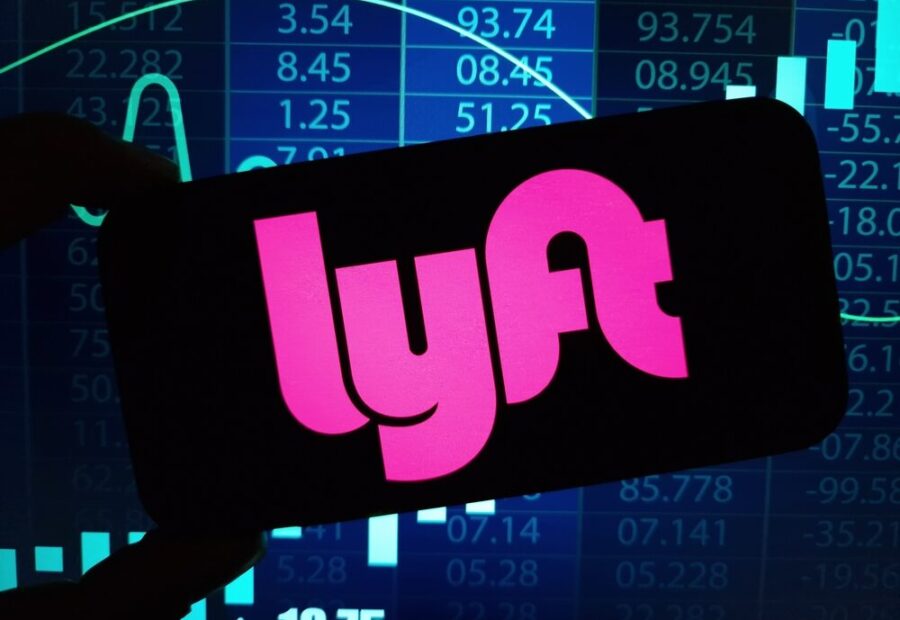 Robotaxi Lyft Waymo