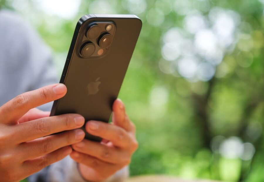 Dimostrazione animazione iPhone Duo su Galaxy Z Fold 8