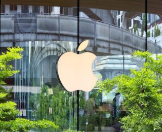 Apple Watch con monitoraggio allenamenti