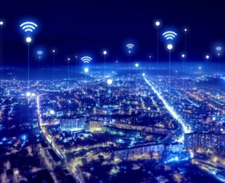 Immagine del Fitbit Edge, nuovo tracker fitness