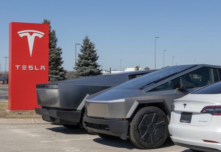 Fusione Tesla SpaceX